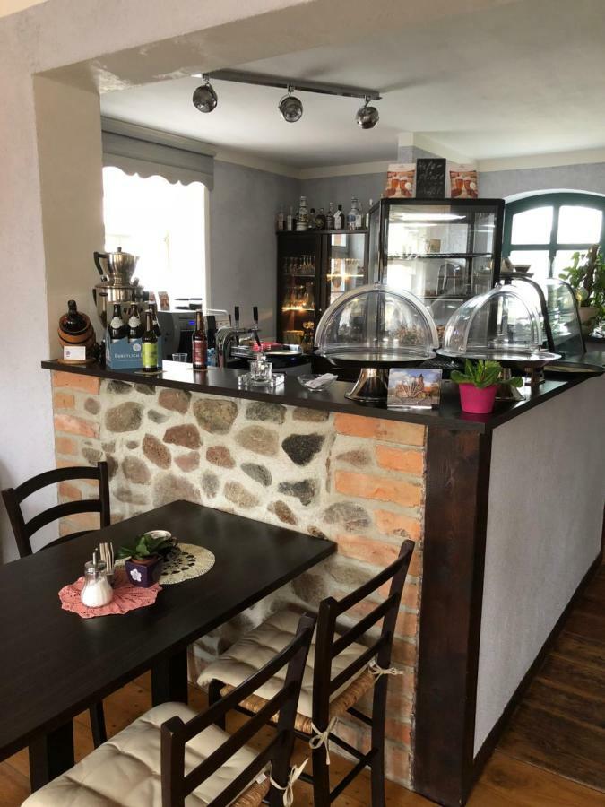 Alte Schule Cafe Und Pension Drehna Buitenkant foto
